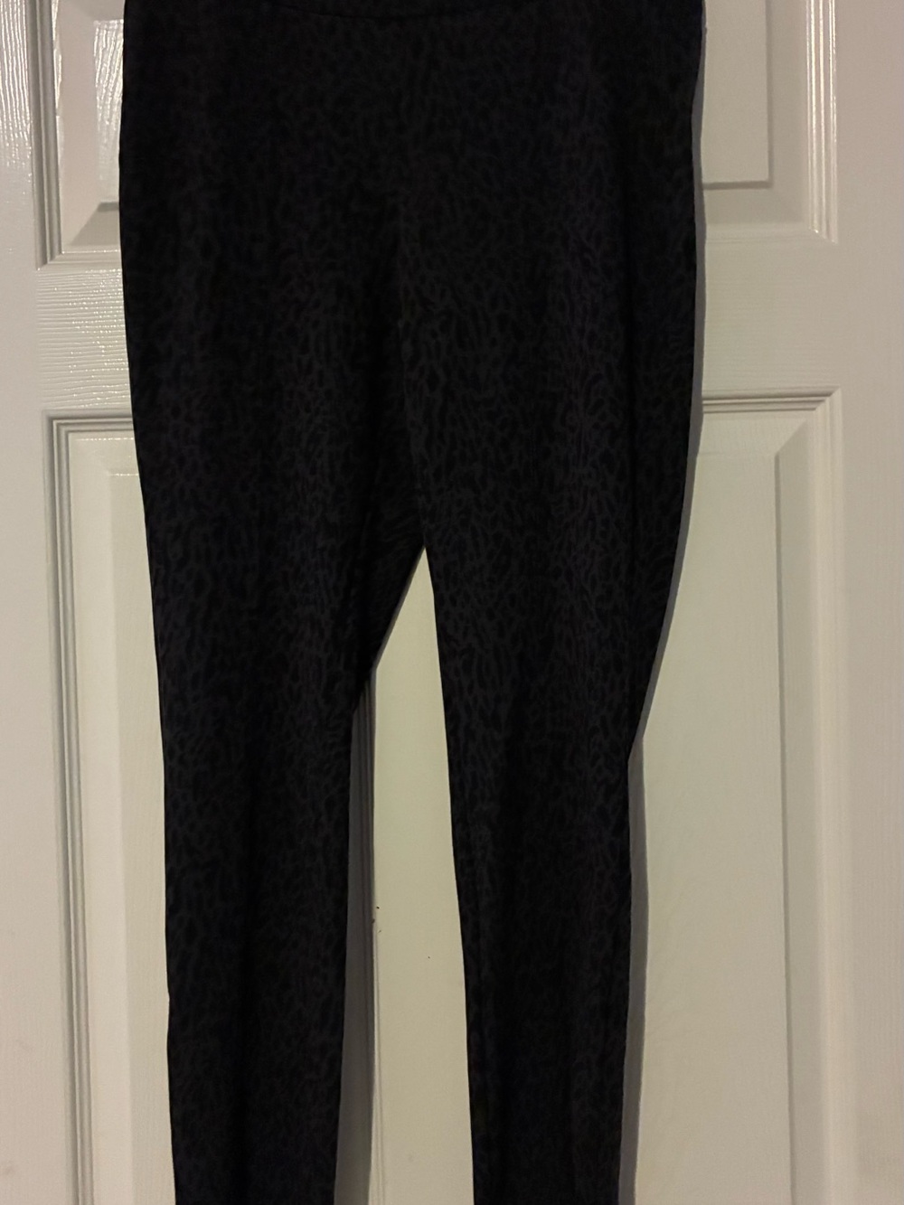 Faded Glory Black Subtle Leopard Leggings